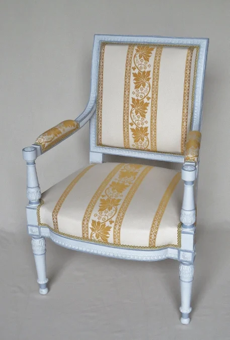 PAIR OF DIRECTOIRE PERIOD ARMCHAIRS.