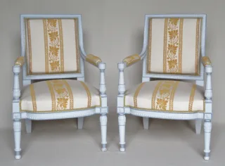 DIRECTOIRE PERIODアームチェアのペア。