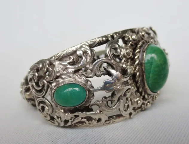 SILBERARMBAND AUS DEM 19. JAHRHUNDERT