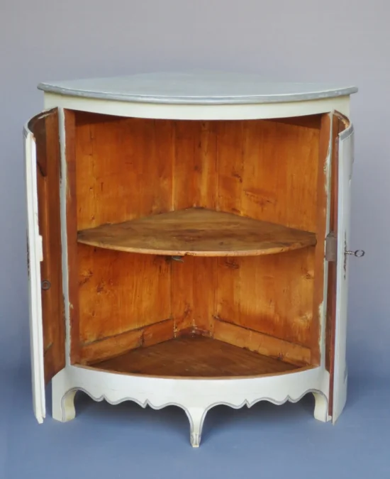 Encoignure Louis XV.