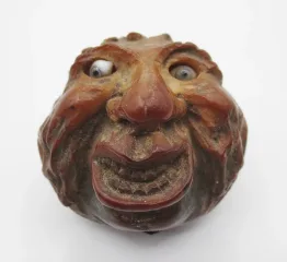 Marron d'Inde sculpté, XIXe siècle.