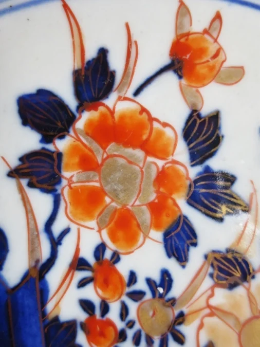 Plat Imari XIXe siècle.