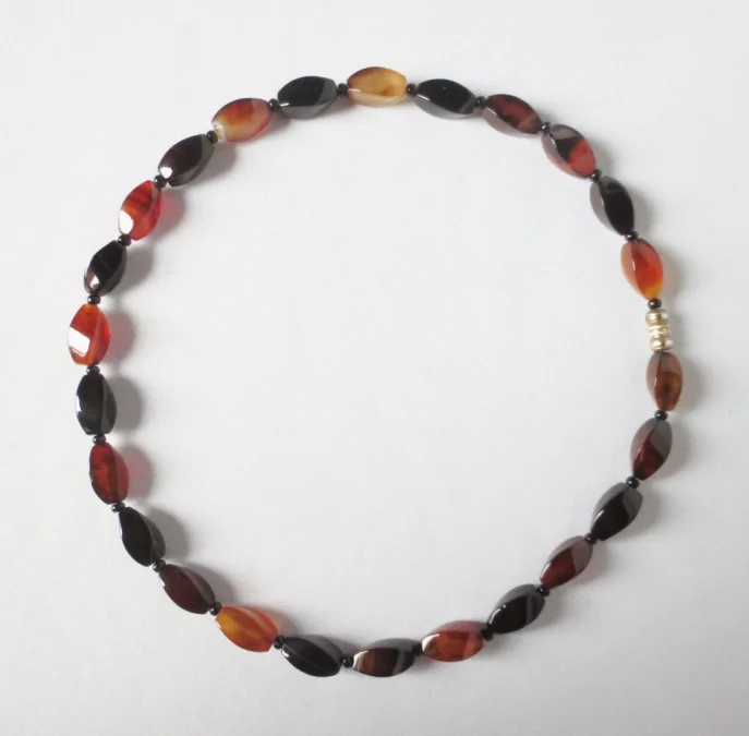 Collier en agate
