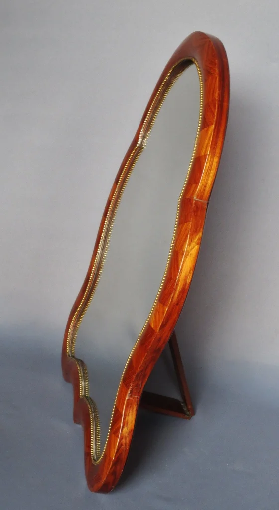 Miroir à poser en bois de rose.