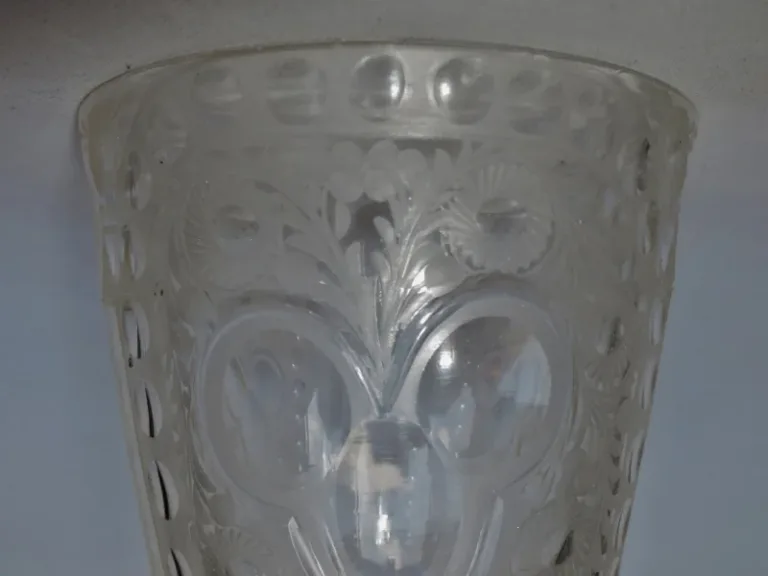 GLAS DES 18. JAHRHUNDERTS