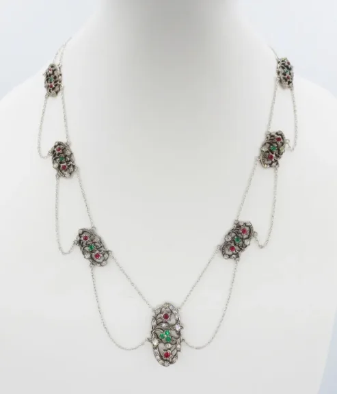 LATE 19th CENTURY JEWELLRY