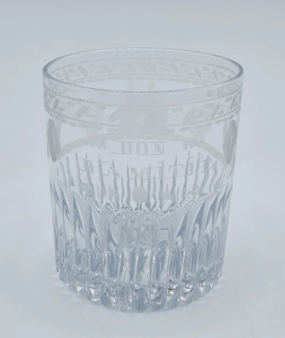 VROEGE 19e EEUWS GLAS