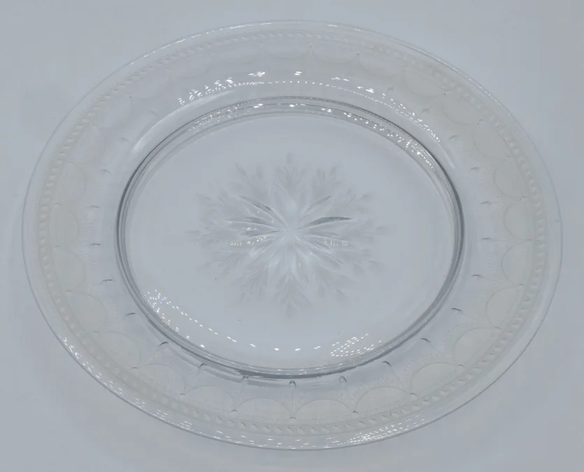 Assiettes, cristal gravés, XIXe siècle.