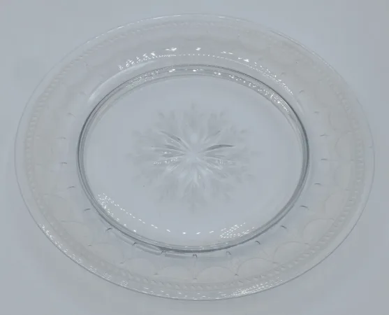 Assiettes, cristal gravés, XIXe siècle.