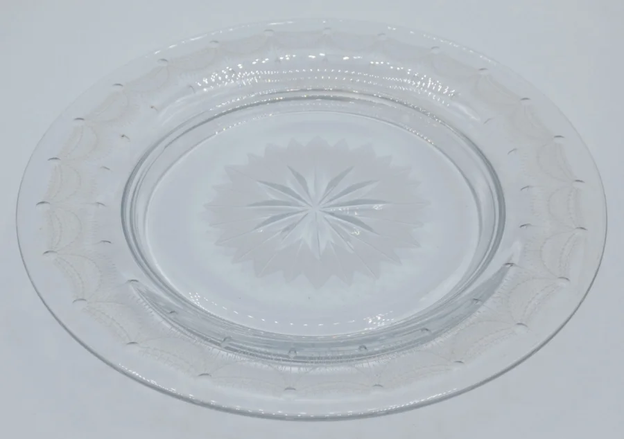 Assiettes, cristal gravés, XIXe siècle.