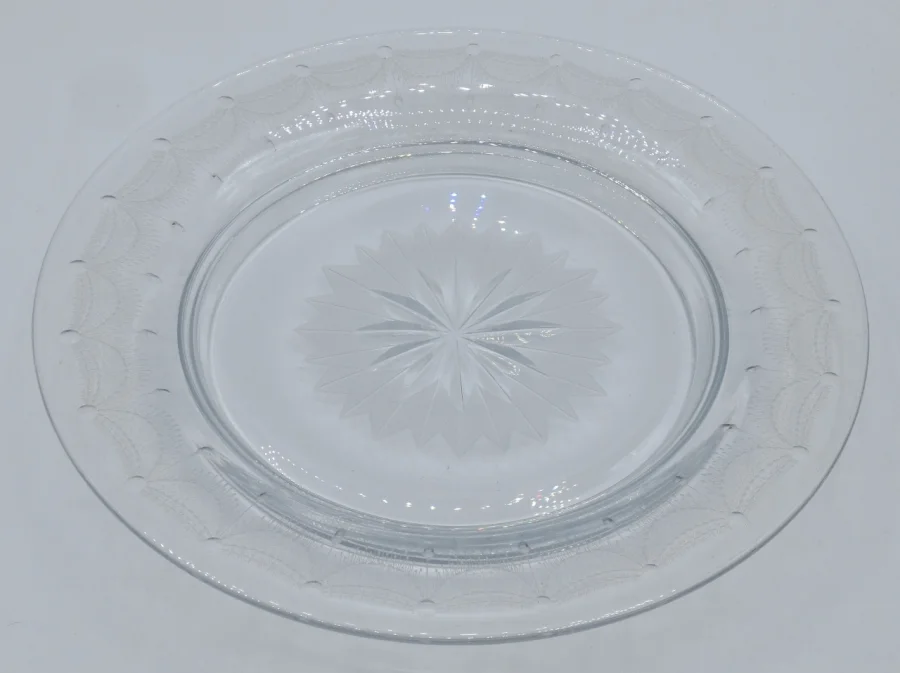 Assiettes, cristal gravés, XIXe siècle.