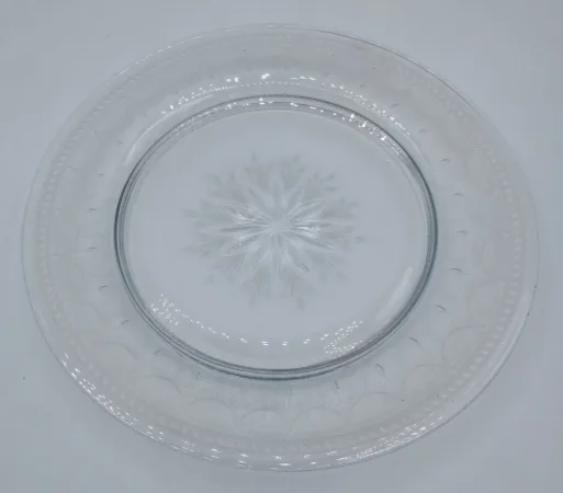Assiettes, cristal gravés, XIXe siècle.