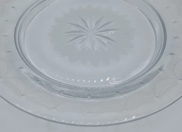Assiettes, cristal gravés, XIXe siècle.