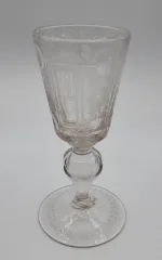 GLAS AUS DEM 18. JAHRHUNDERT