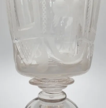 Verre à jambe XVIIIe siècle.