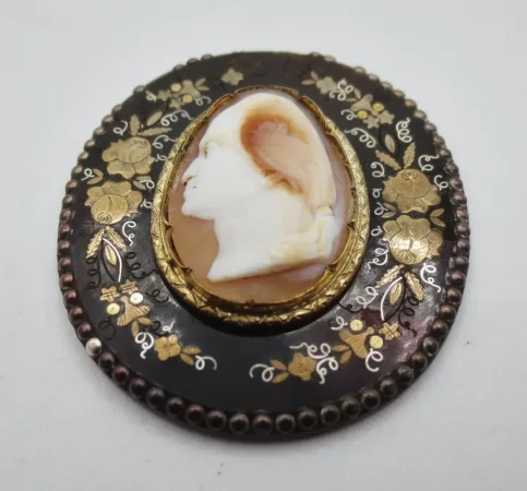 Broche camée, XVIIIe siècle,