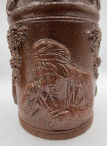 Deux pots à tabac, Beauvaisis XIXe siècle.