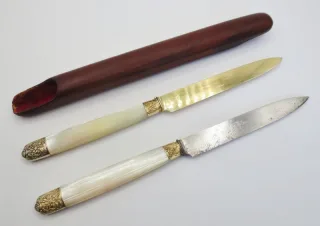 Couteaux de voyage, XIXe siècle.