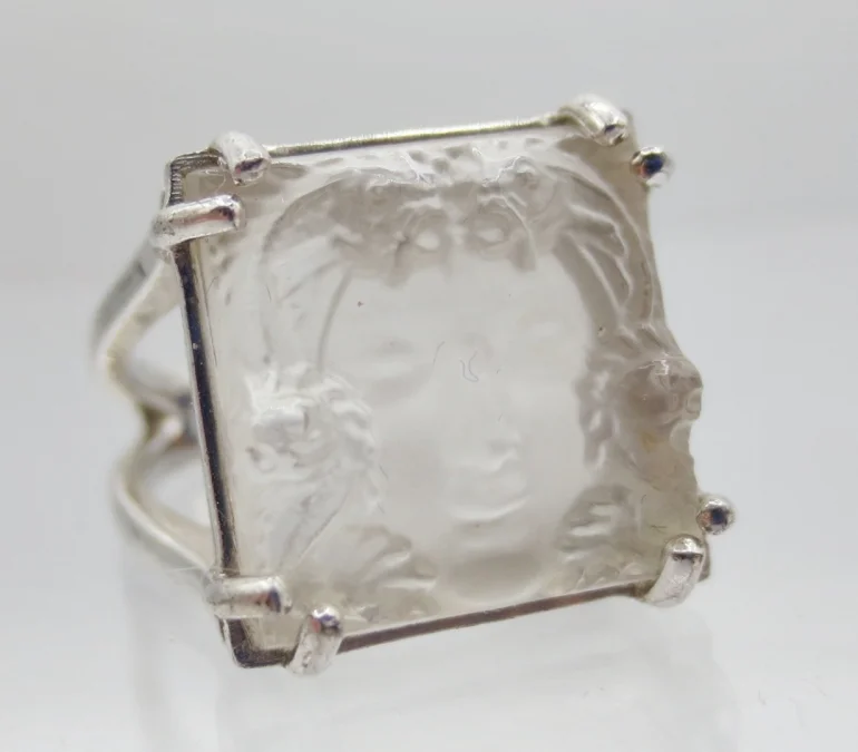 RING ondertekend LALIQUE