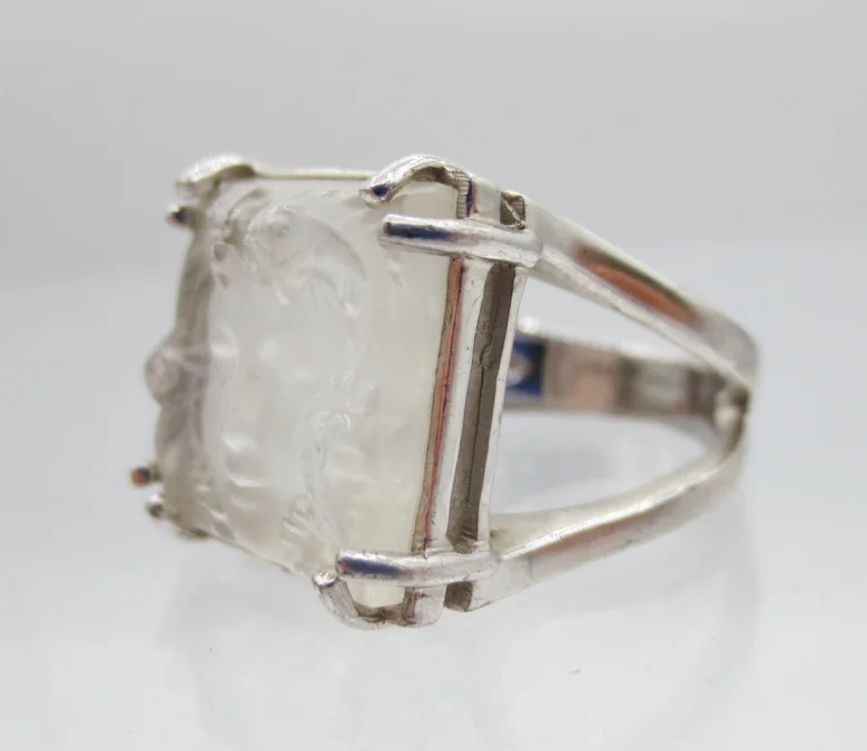 RING ondertekend LALIQUE