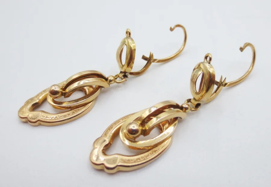 GOLDENE OHRRINGE