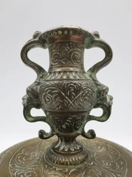 Paire de bougeoirs, XIXe siècle.
