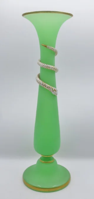Vase opaline, Charles X.