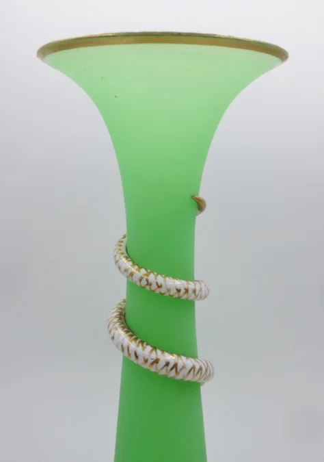 Vase opaline, Charles X.