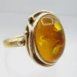 Bague en vermeil et ambre.