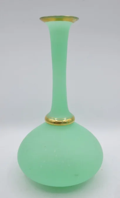 Flacon en opaline, XIXe siècle.