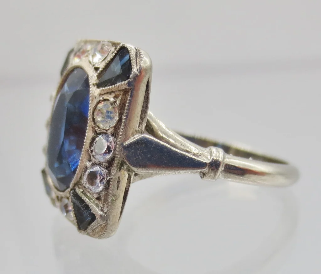 ART DECO PERIOD RING
