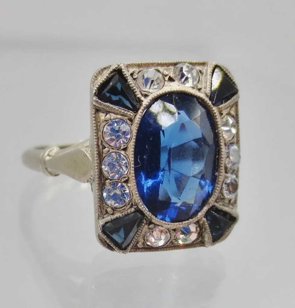 ART DECO PERIOD RING