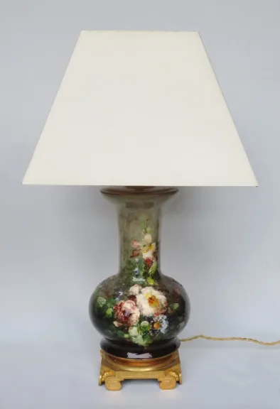 PAIR OF CERAMIC LAMPS