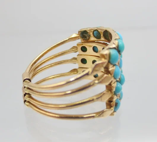 Bague de Harem, or et turquoises.