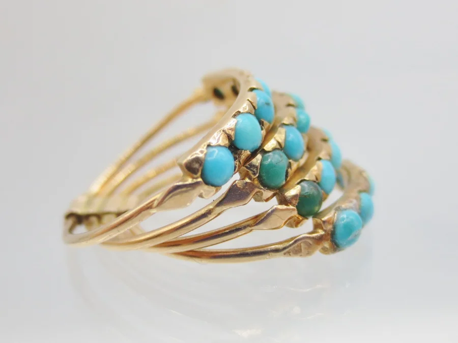 Bague de Harem, or et turquoises.