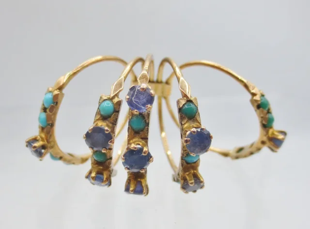 Bague de Harem, or Turquoises et topazes bleu Londres.