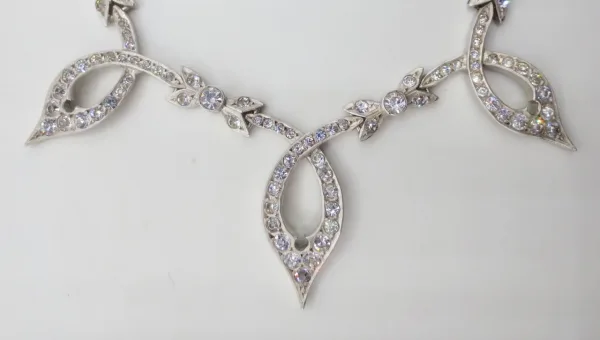 Collier 1925.