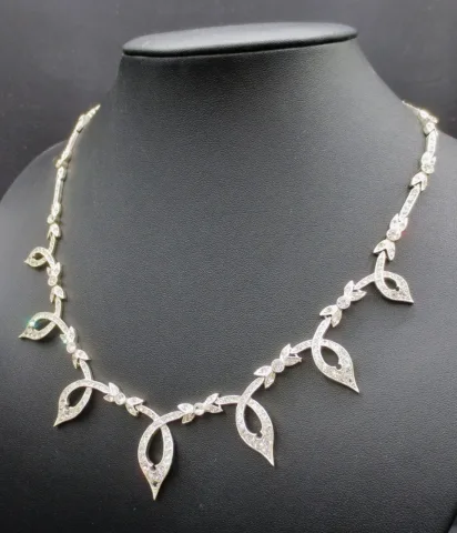 Collier 1925.