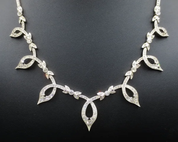 Collier 1925.