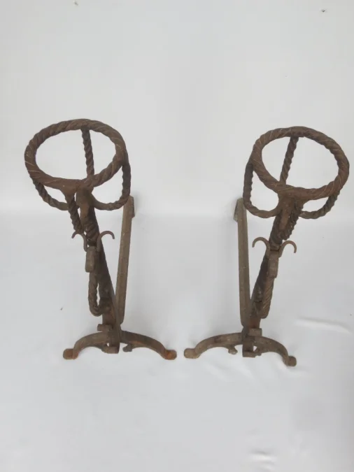 Paire de landiers, XIXe siècle.