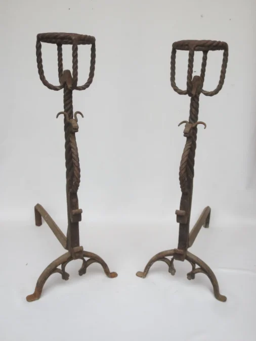 Paire de landiers, XIXe siècle.