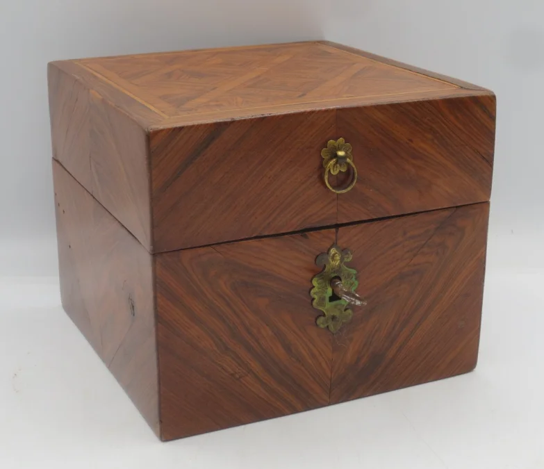 Coffret à senteur, XVIIIe siècle.