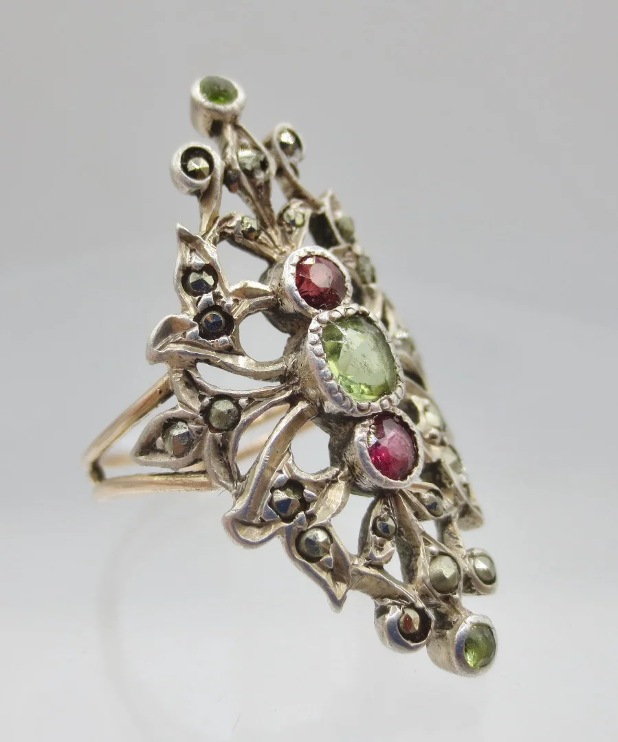 RING AUS DEM NEUNZEHNTEN JAHRHUNDERT