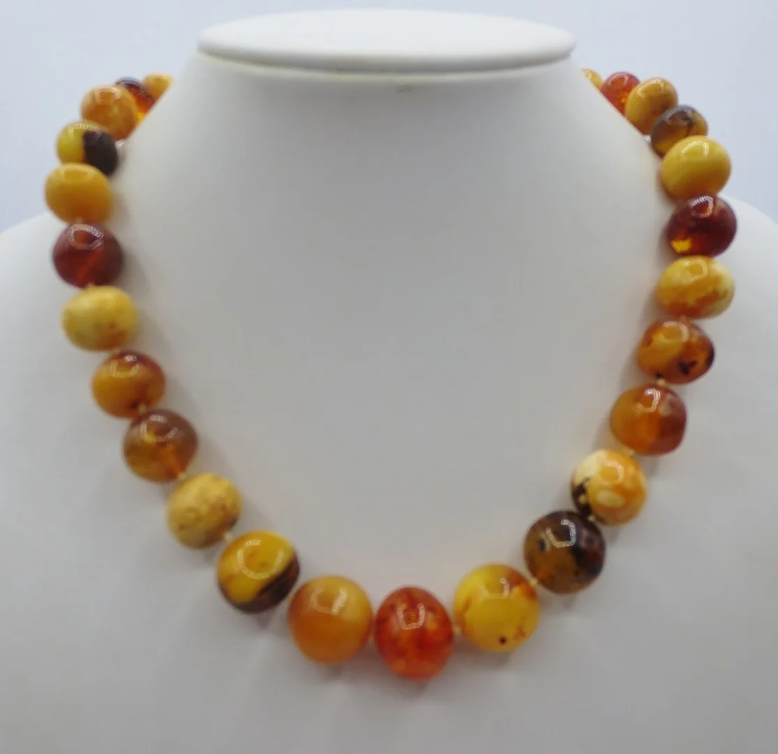 AMBER NECKLACE
