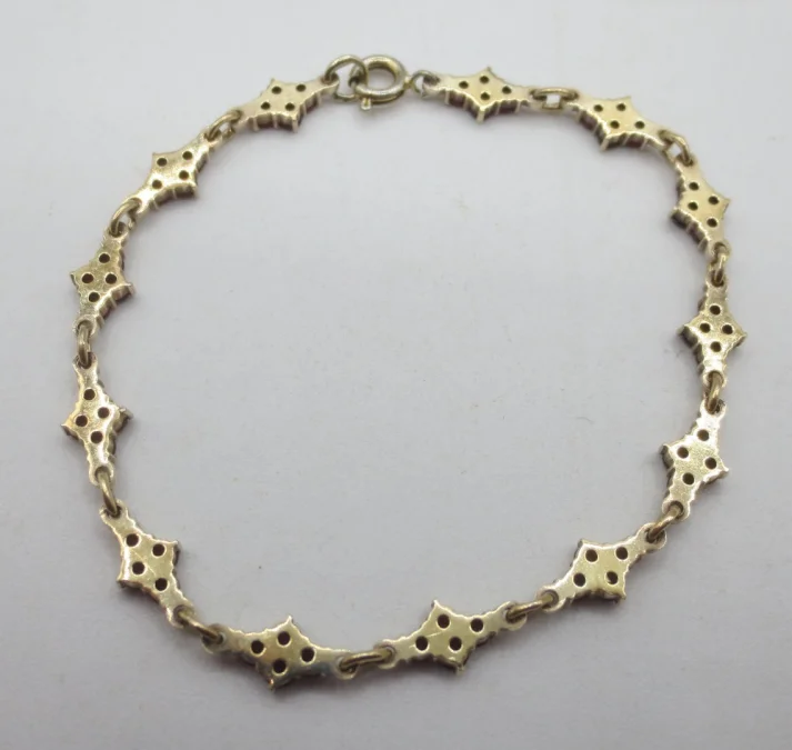Bracelet en vermeil serti de grenats.