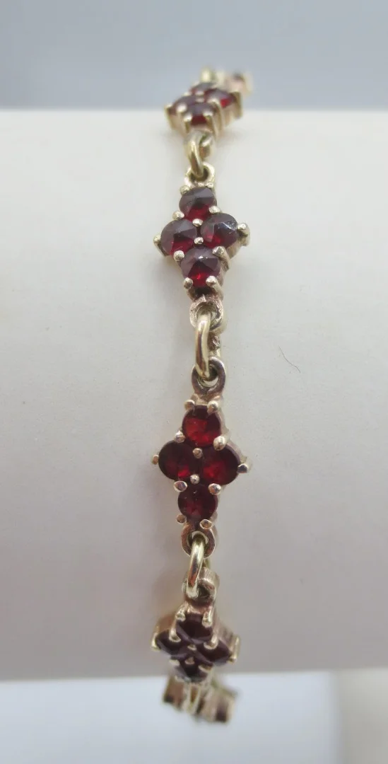 COLLANA IN VERMEIL E GRANATO
