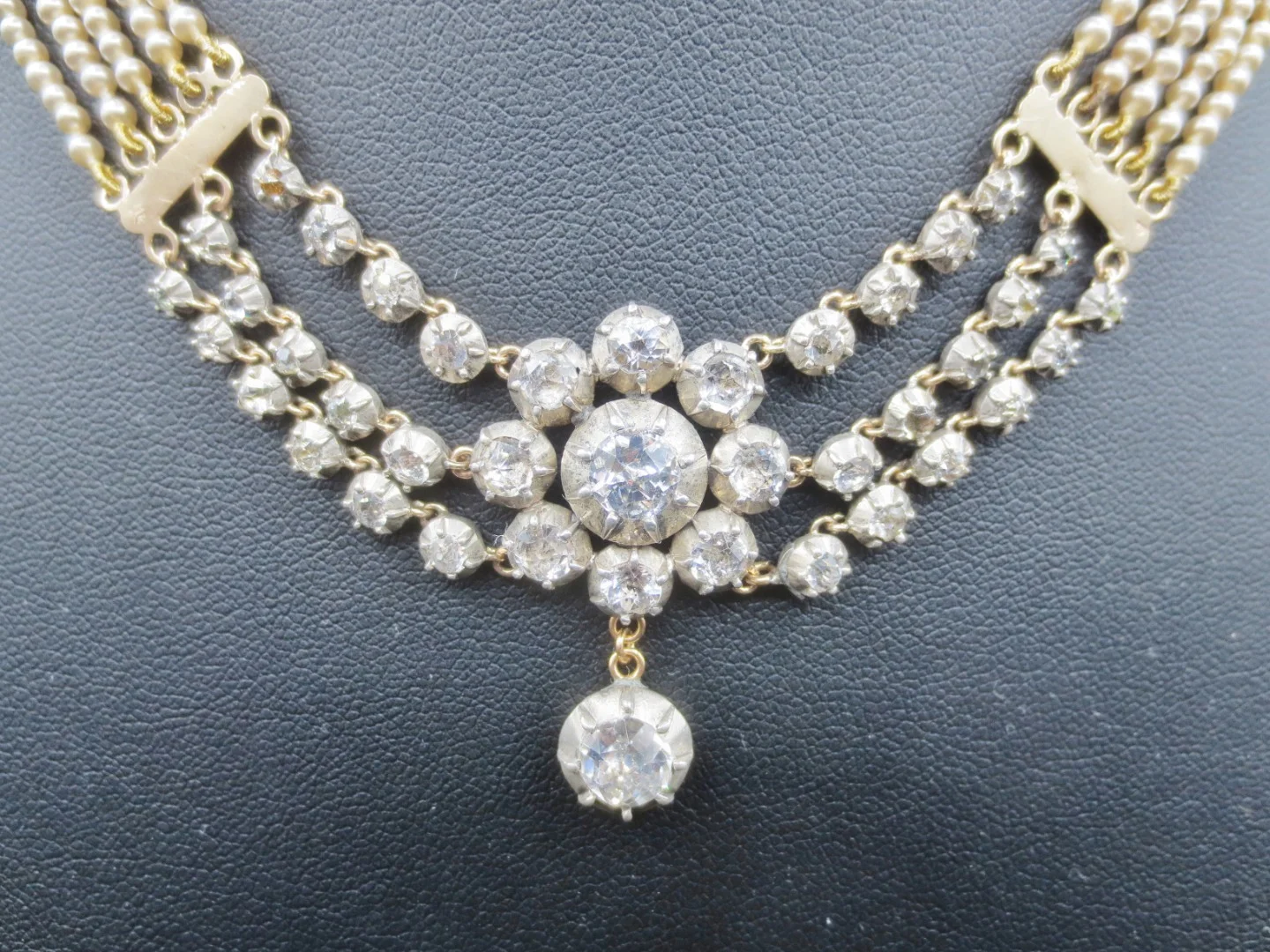 COLLANA DEL XVIII SECOLO.