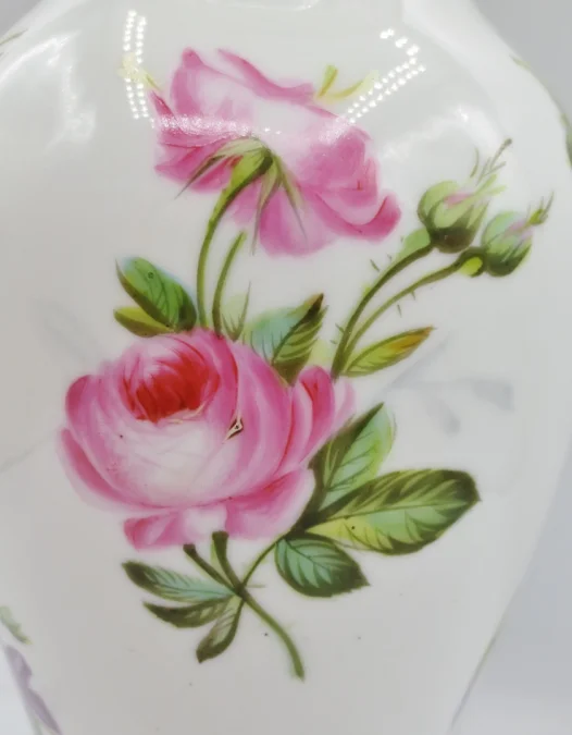 Vase en porcelaine, époque Restauration.