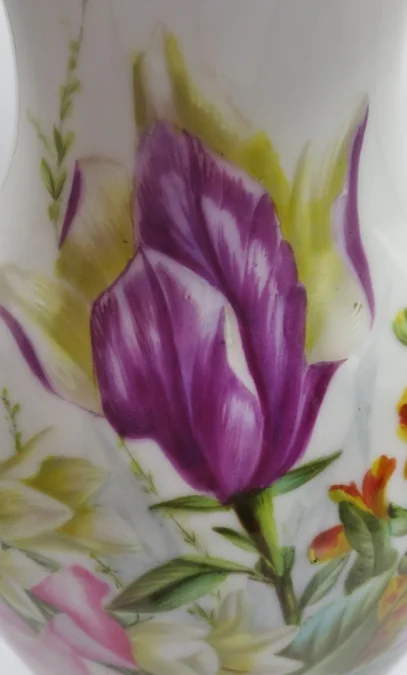 Vase en porcelaine, époque Restauration.