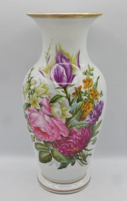 Vase en porcelaine, époque Restauration.